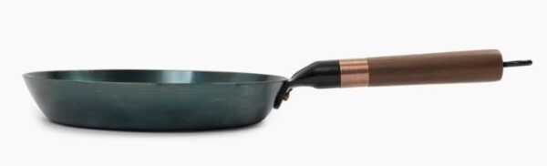 7662DEC1-3308-42C9-83AE-666C2AD31755